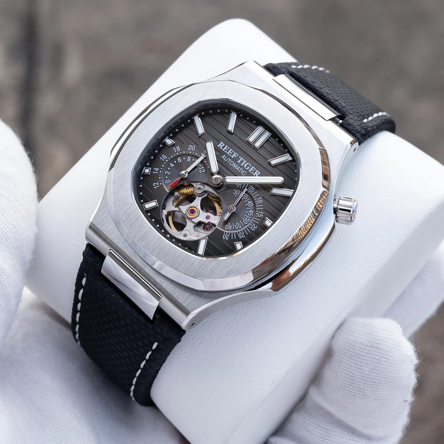Reef Tiger Men Automatic Watch Luxury 44mm Square Mechanical Wristwatch Sapphire Luminous Skeleton Dial Date 24 Hours