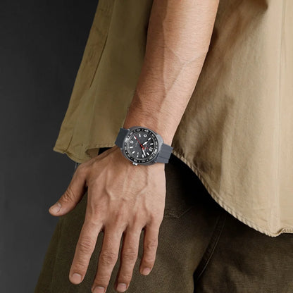 NAVIFORCE 7132 Watch with Luminous Water Resistance Quartz