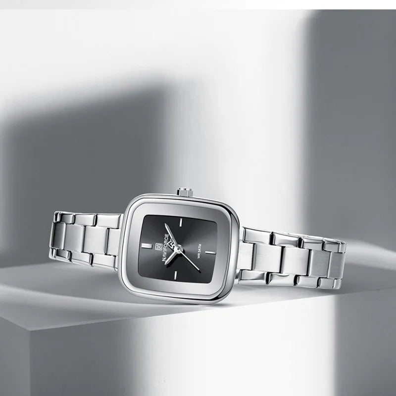 NAVIFORCE Fashion Watches for Women Sports 30M Waterproof Women's Stainless Steel Watches Unique Square Ultra light Girls' Watch