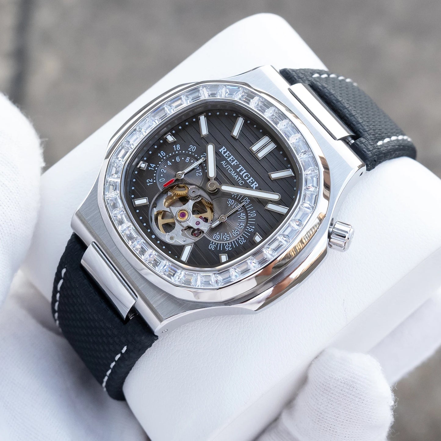 Reef Tiger Men Automatic Watch Luxury 44mm Square Mechanical Wristwatch Sapphire Luminous Skeleton Dial Date 24 Hours