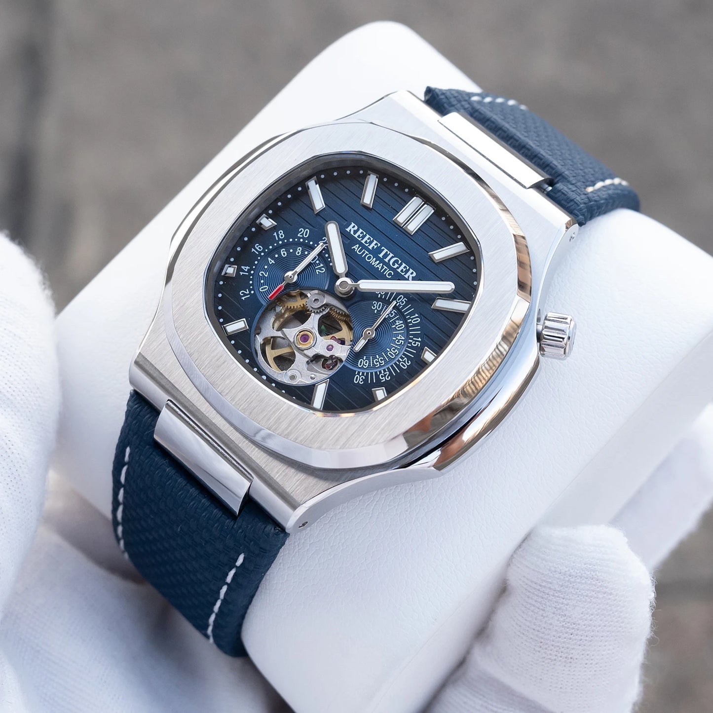 Reef Tiger Men Automatic Watch Luxury 44mm Square Mechanical Wristwatch Sapphire Luminous Skeleton Dial Date 24 Hours