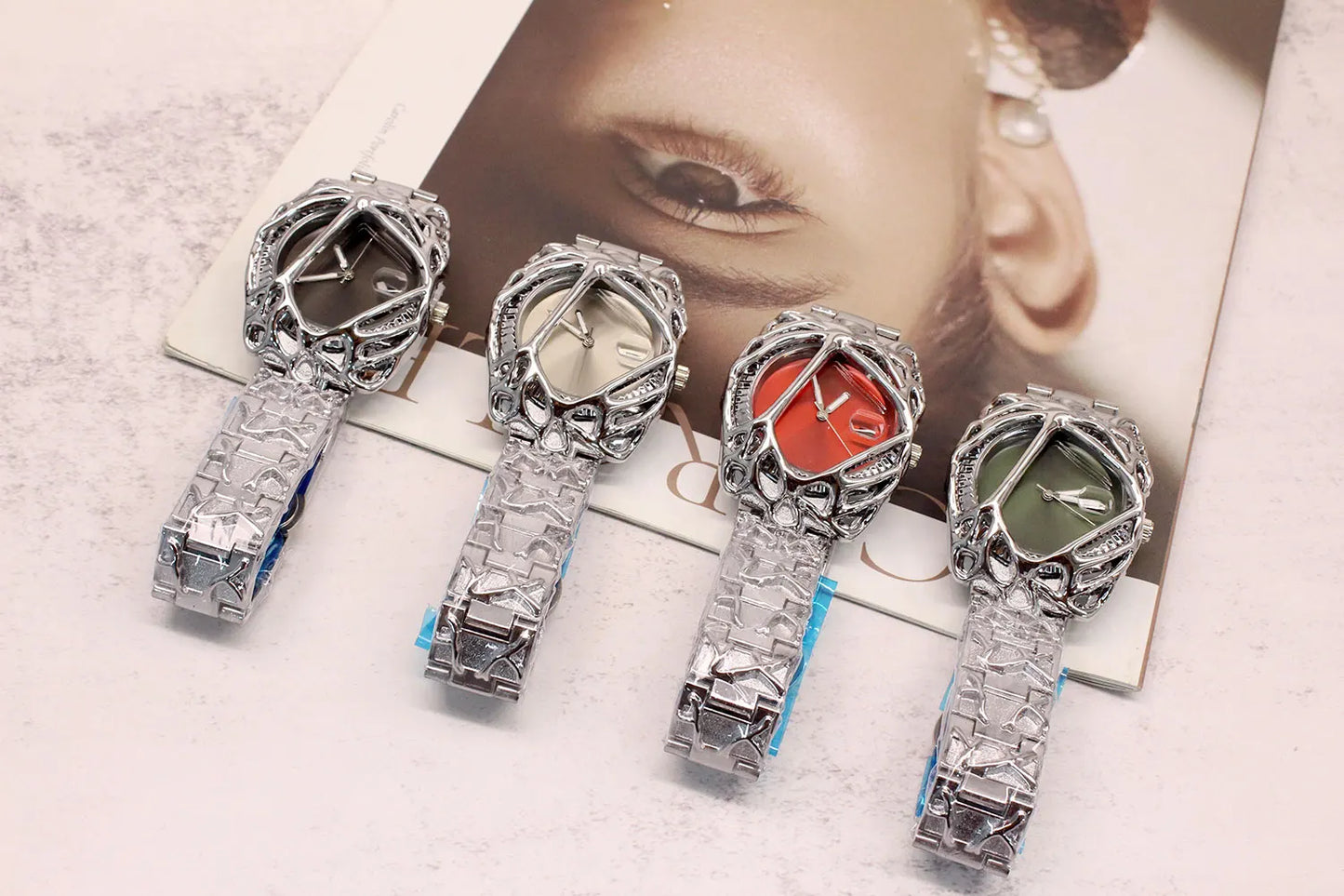 Stylish opposite sex vine watch alabaster style retro Y2K European American watches special-shaped advanced ins niche watches