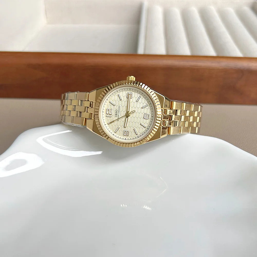 New Classic Women'S Watch With A Stylish Small Dial And Steel Band; High-Quality Ladies' Wristwatch And Timepiece Accessory.